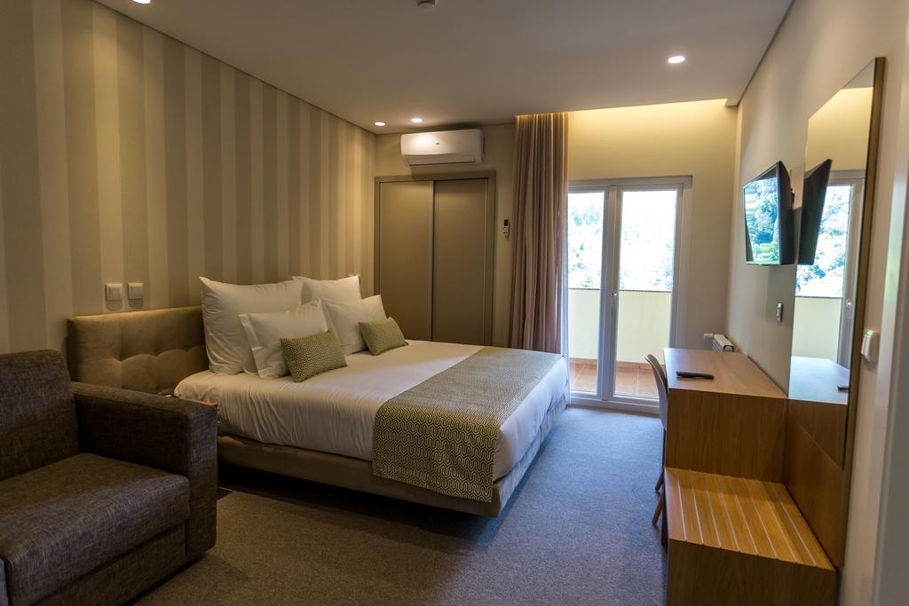 Adelaide Hotel Герес Экстерьер фото