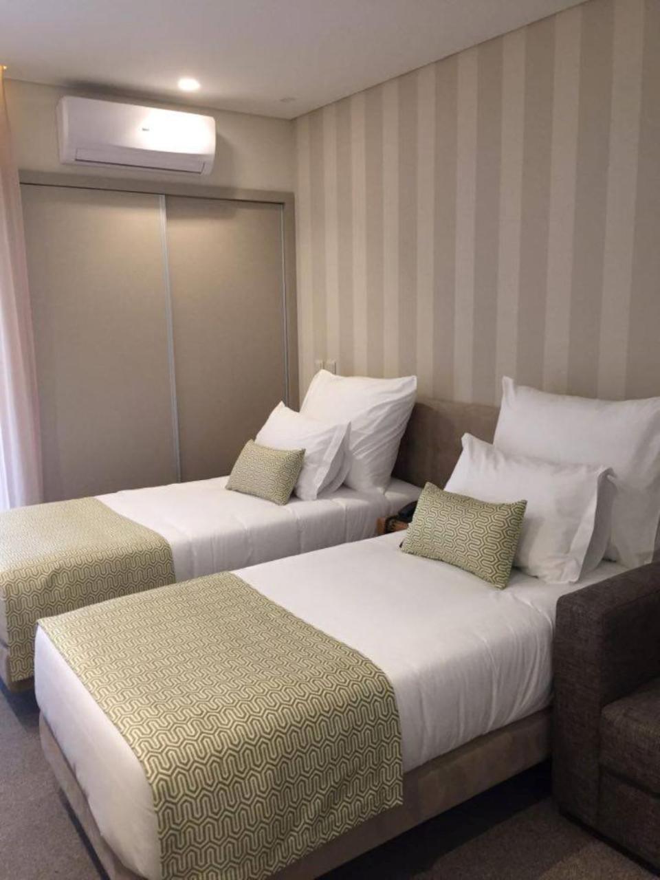 Adelaide Hotel Герес Экстерьер фото