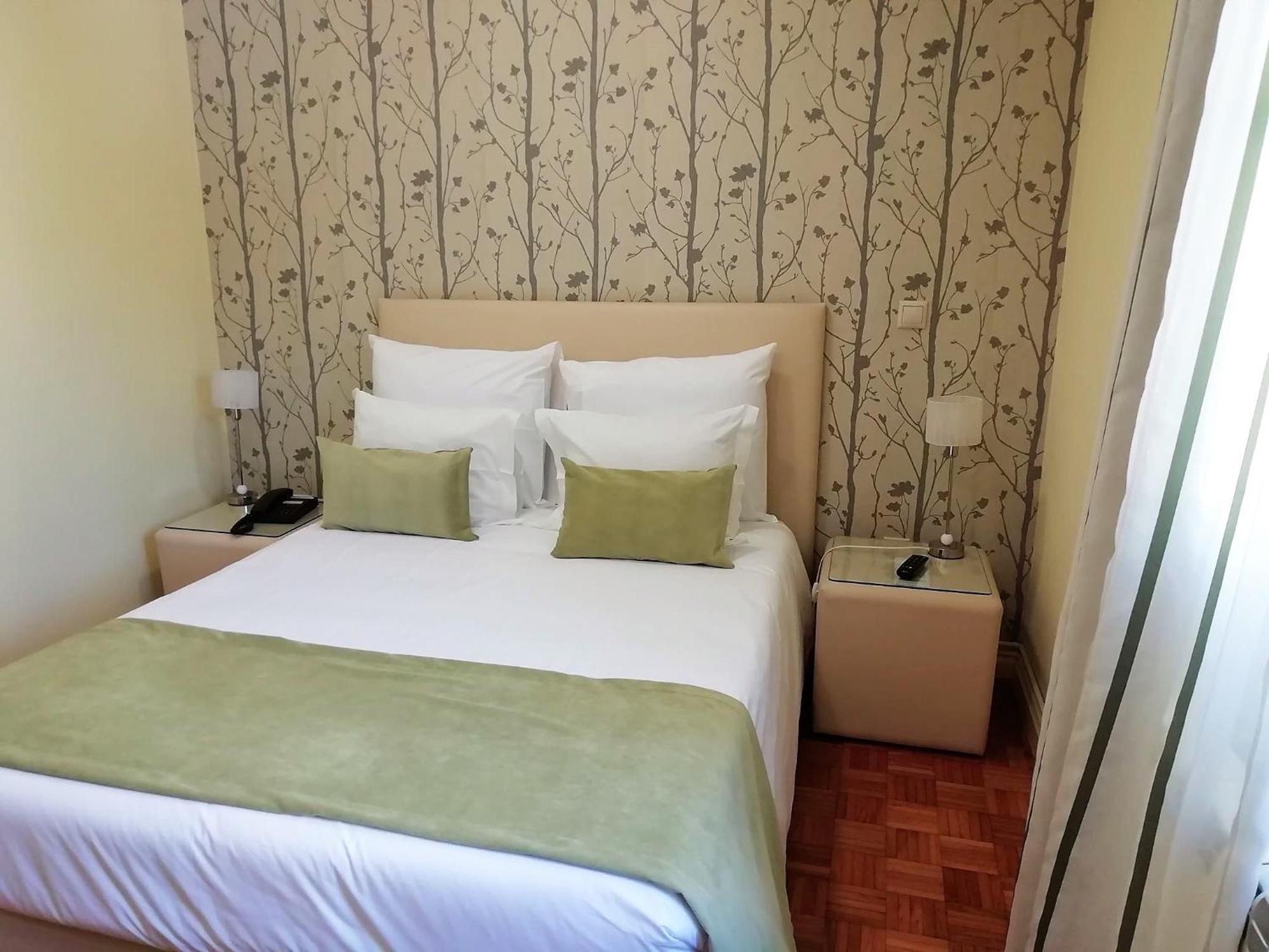 Adelaide Hotel Герес Экстерьер фото