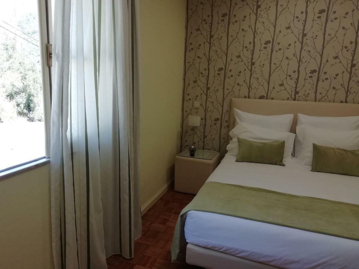 Adelaide Hotel Герес Экстерьер фото