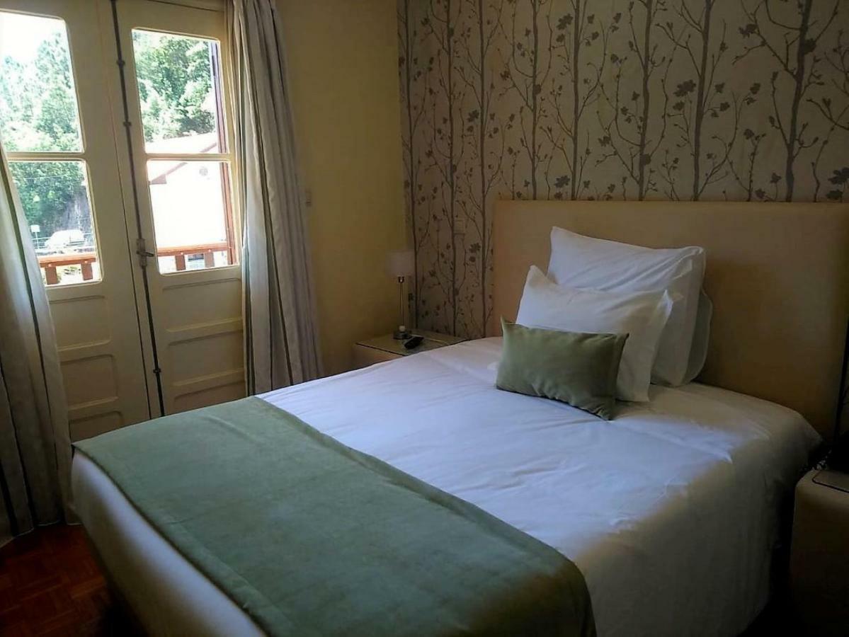 Adelaide Hotel Герес Экстерьер фото